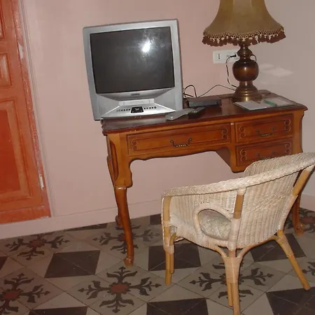 L Echarpe D Iris Panzió 3*