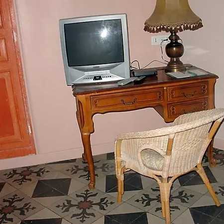 L Echarpe D Iris Bed & Breakfast Montpeyroux (Puy-de-Dome)