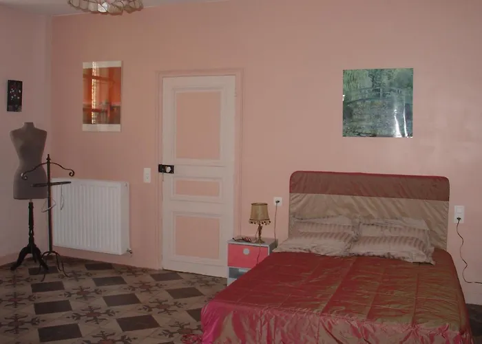 L Echarpe D Iris 3* Montpeyroux (Puy-de-Dome)